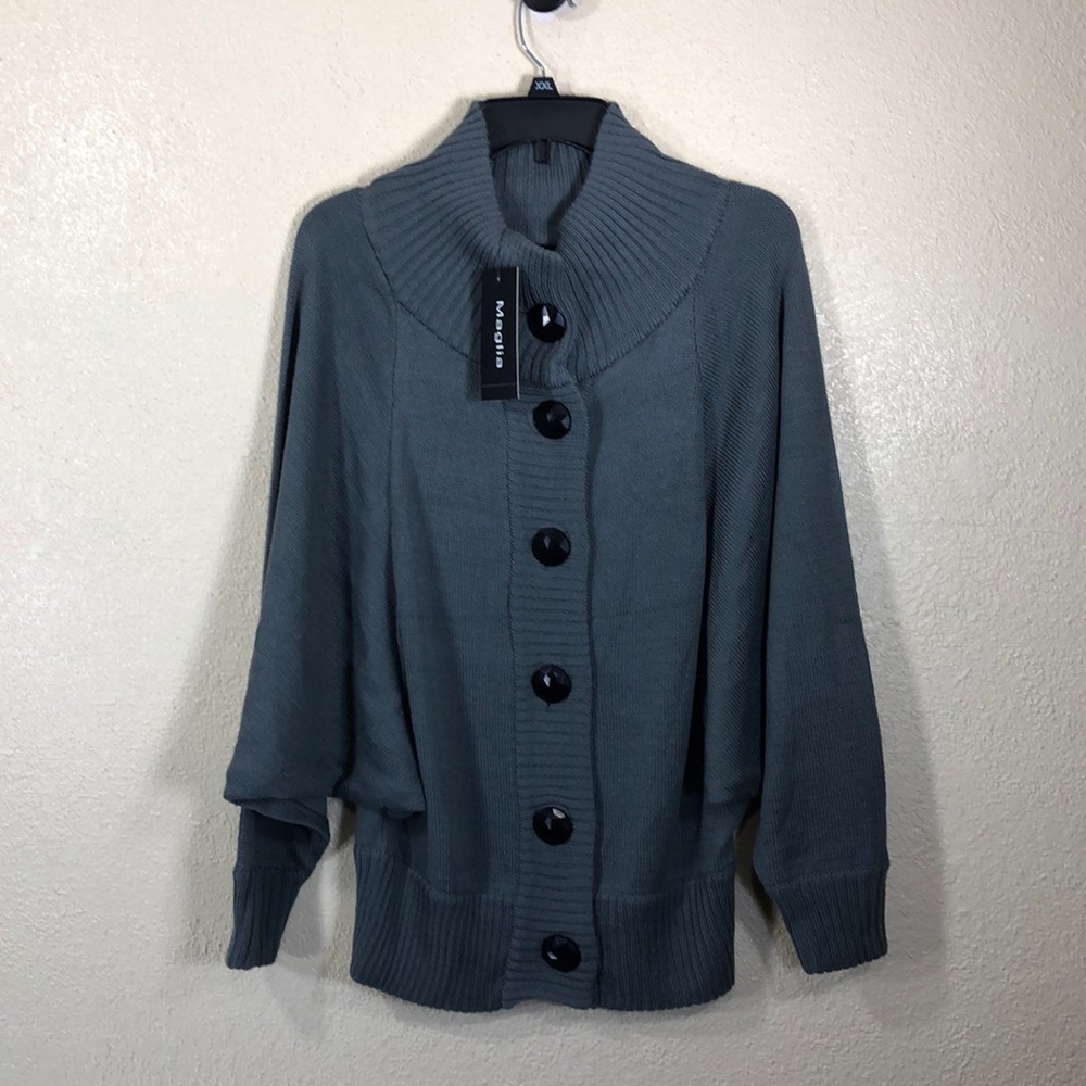 Maglia Sweater Cardigan Dark Gray M NWT Stretchy Dolman Sleeves Front Buttons